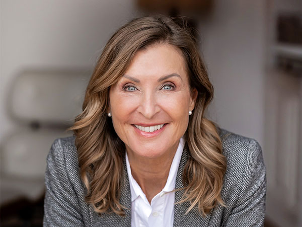 Als Speakerin begeistert Dr. Harsha Gramminger Ihr Publikum immer wieder aufs Neue